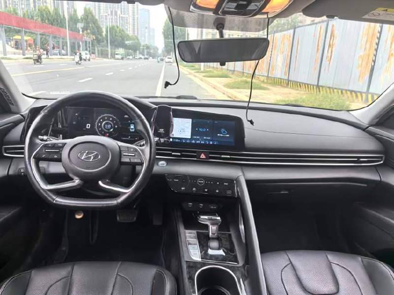 HYUNDAI ELANTRA LUX PREMIUM — СПЕЦ ЦЕНА! — фото 4