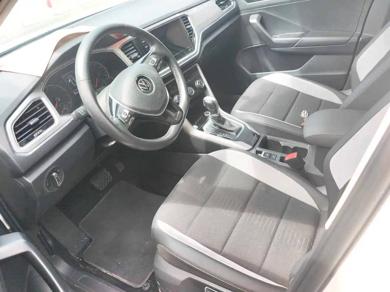 Volkswagen  T-Roc 1.4TSI 280TSI,  — фото 3