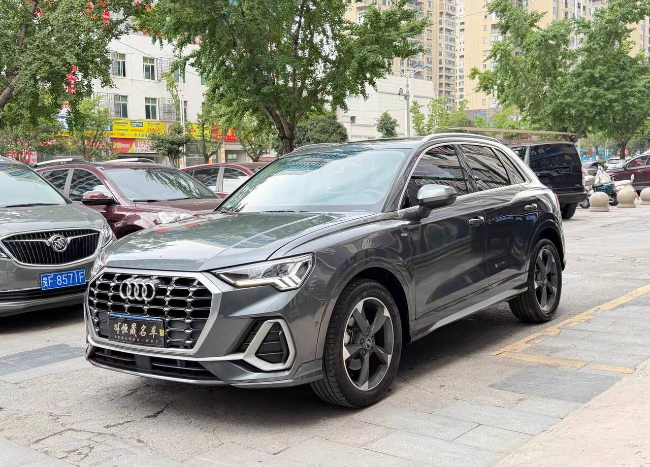 AUDI Q-3 1.4 35 TFSI S-Line  Progressive Edition — фото 2