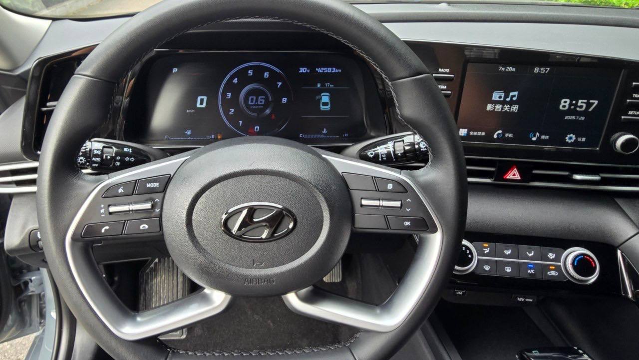 Hyundai Elantra 1.5L CVT — фото 5