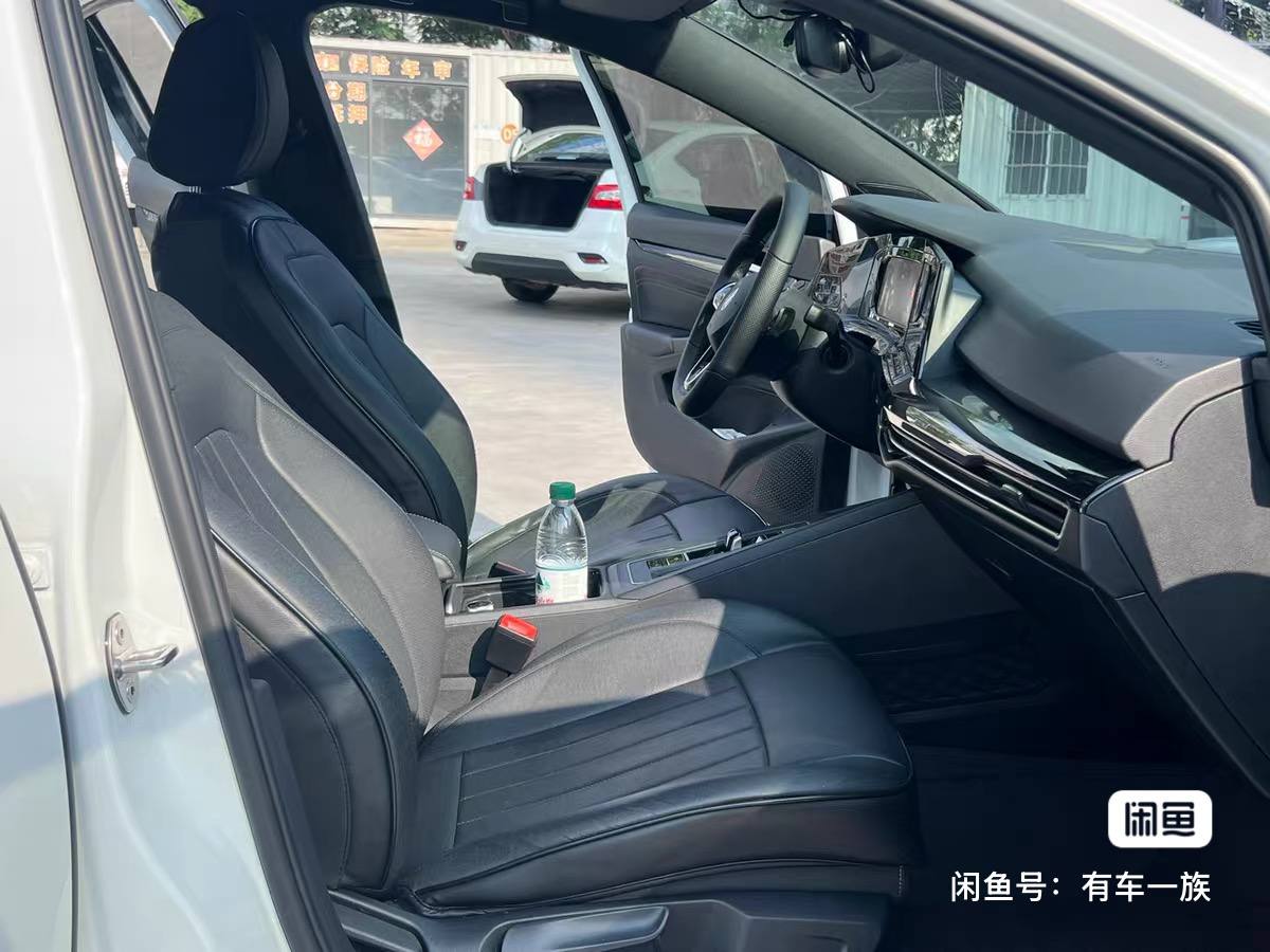 Volkswagen Golf 8 R-Line 280TSI — фото 6