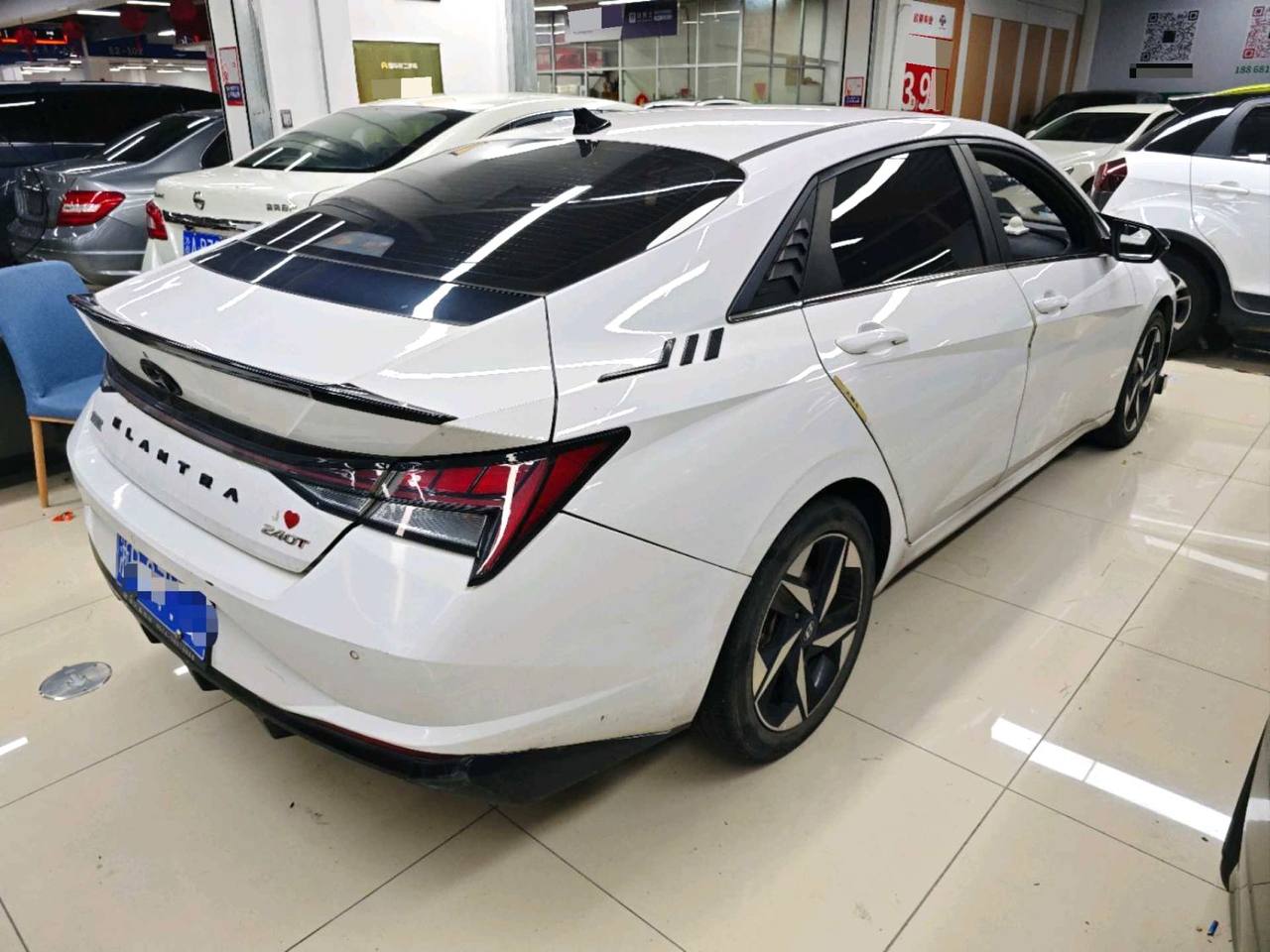 Hyundai Elantra 1.4 TGDi LUX Premium — фото 8