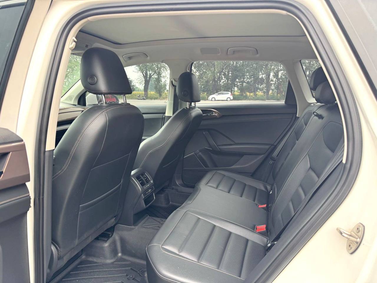VOLKSWAGEN THARU 2021 | 280 TSI | COMFORT PLUS — фото 4