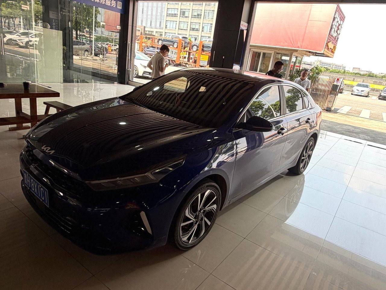 Kia K3 Premium Edition — фото 1