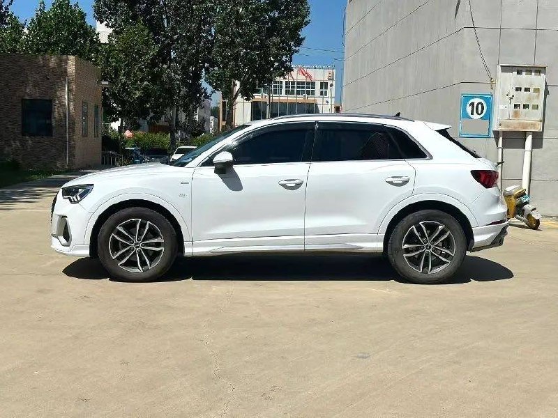 Audi Q3 35TFSI — фото 2