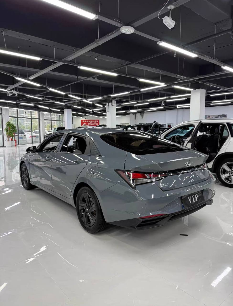 Hyundai Elantra  Premium — фото 7