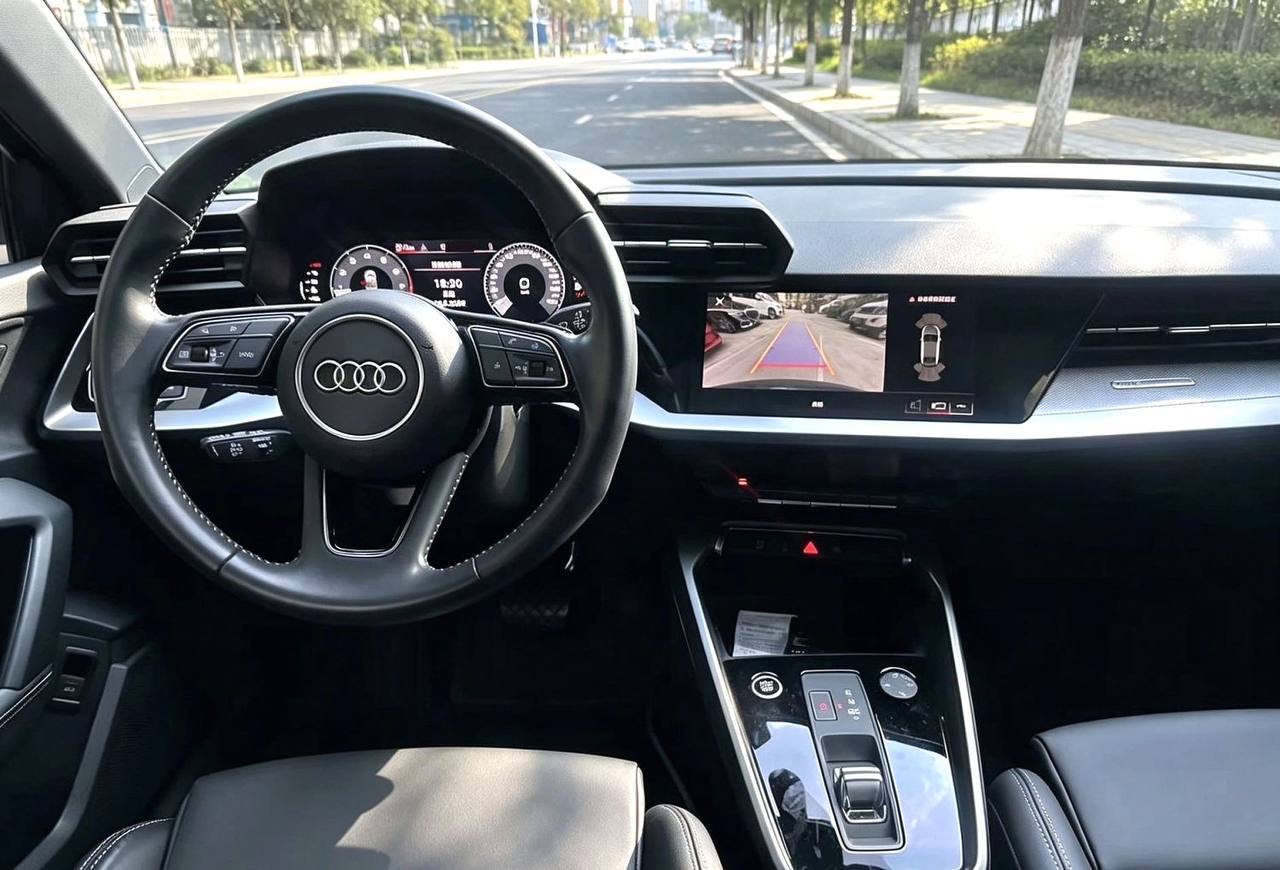 Audi A3L Limousine 35 TFSI Sport-Style — фото 5