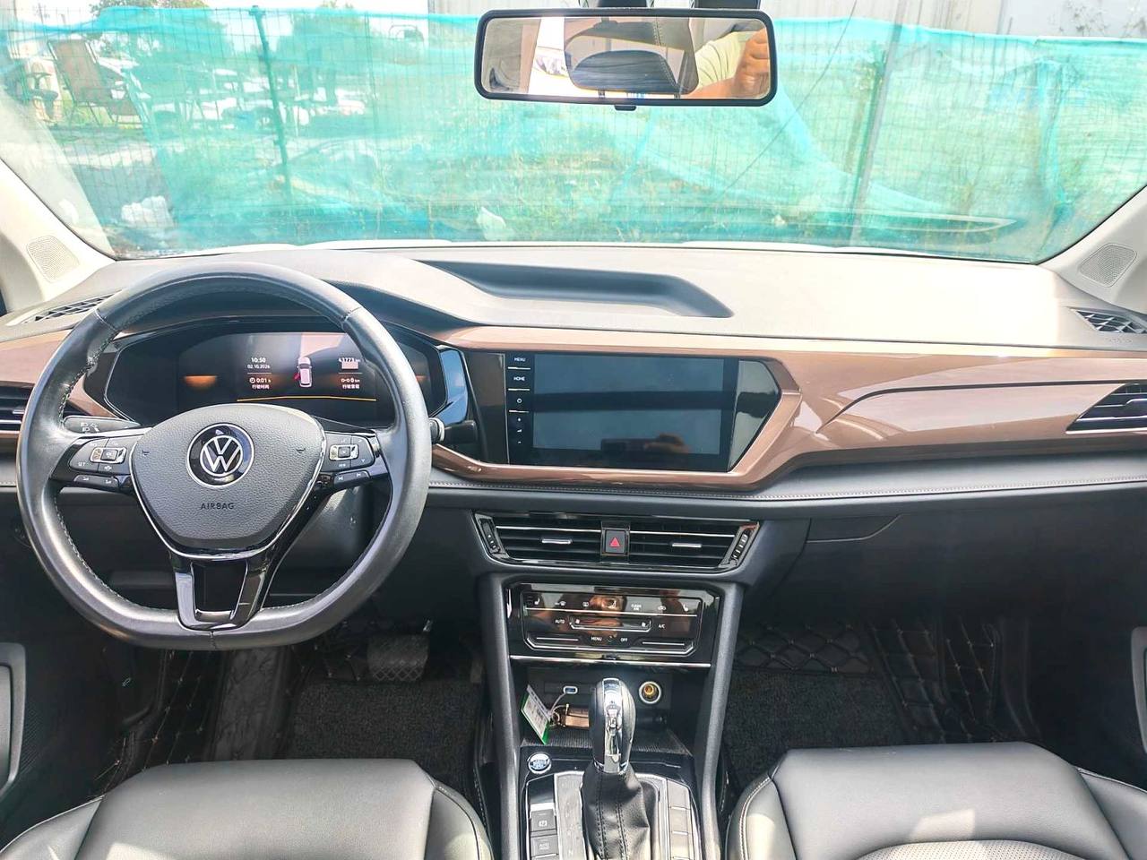 Volkswagen Tharu — фото 3