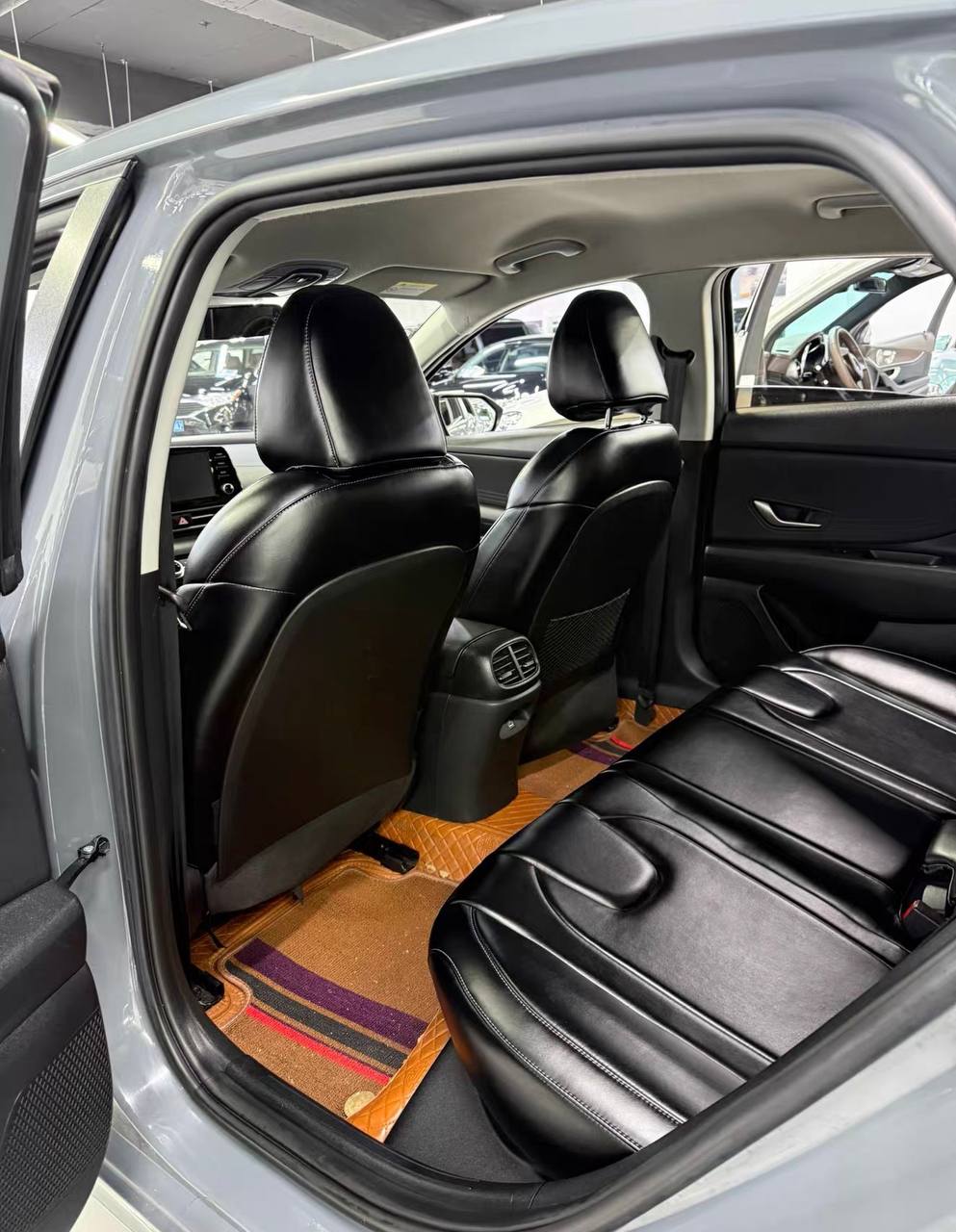 Hyundai Elantra  Premium — фото 5