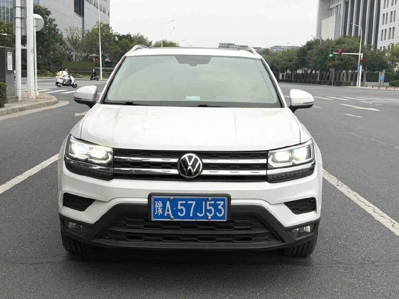 Volkswagen Tharu, 280TSI 1.4TSI, — фото 1