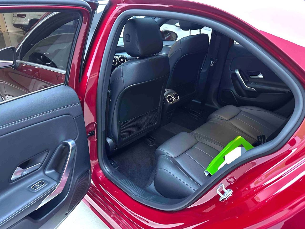 Mercedes A180L — фото 5