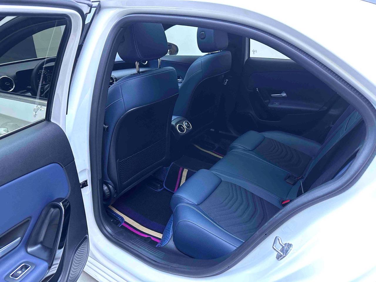 MERCEDES-BENZ A-CLASS A 180 L 1.3T SPORT — фото 3
